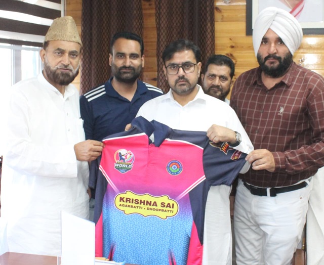 'Satish Sharma launches Hyderabad Hawks Jersey, reaffirms commitment to Para Sports promotion in J&K '